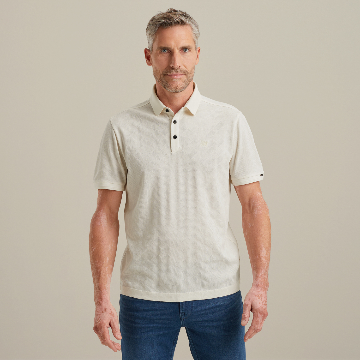 VPSS2505879-7004_model_2.jpg