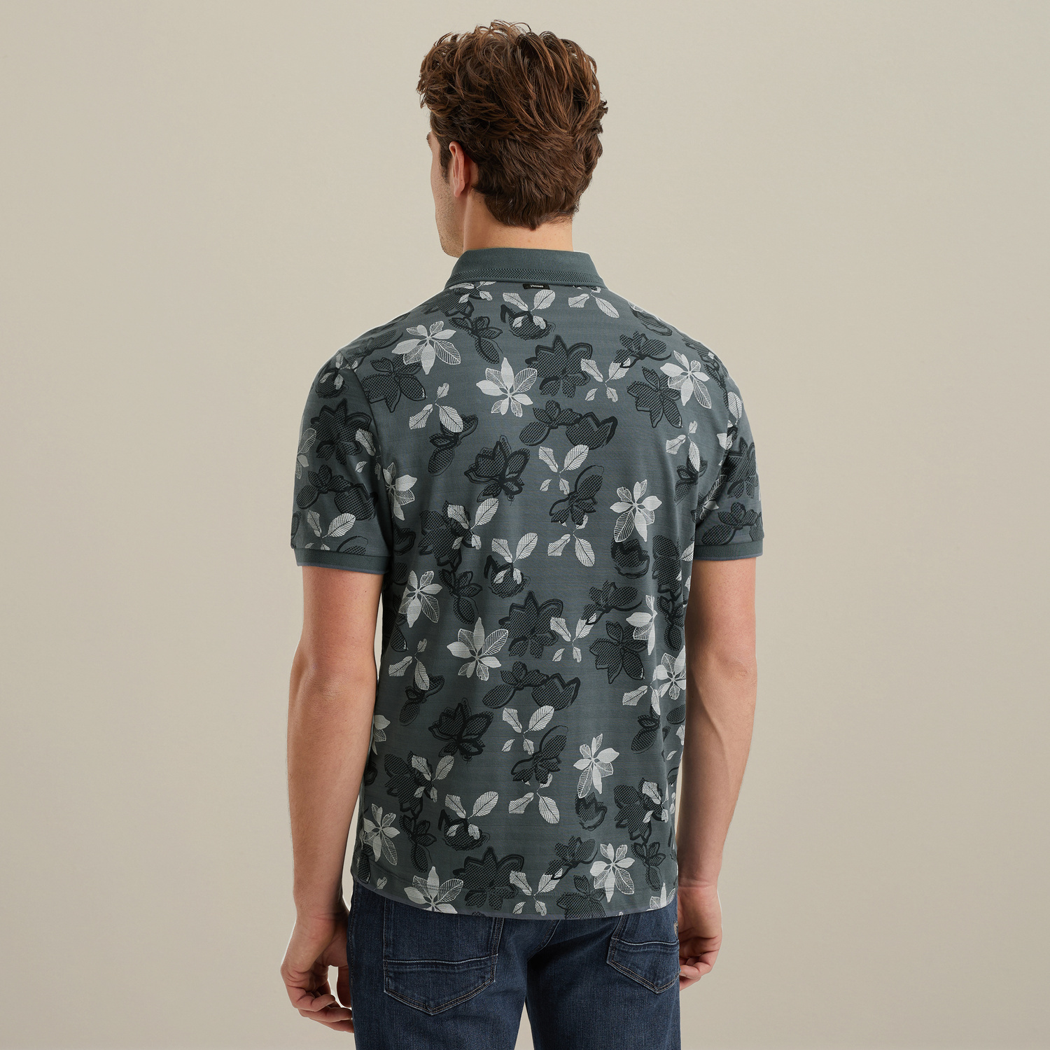 VPSS2504855-9076_model_3.jpg