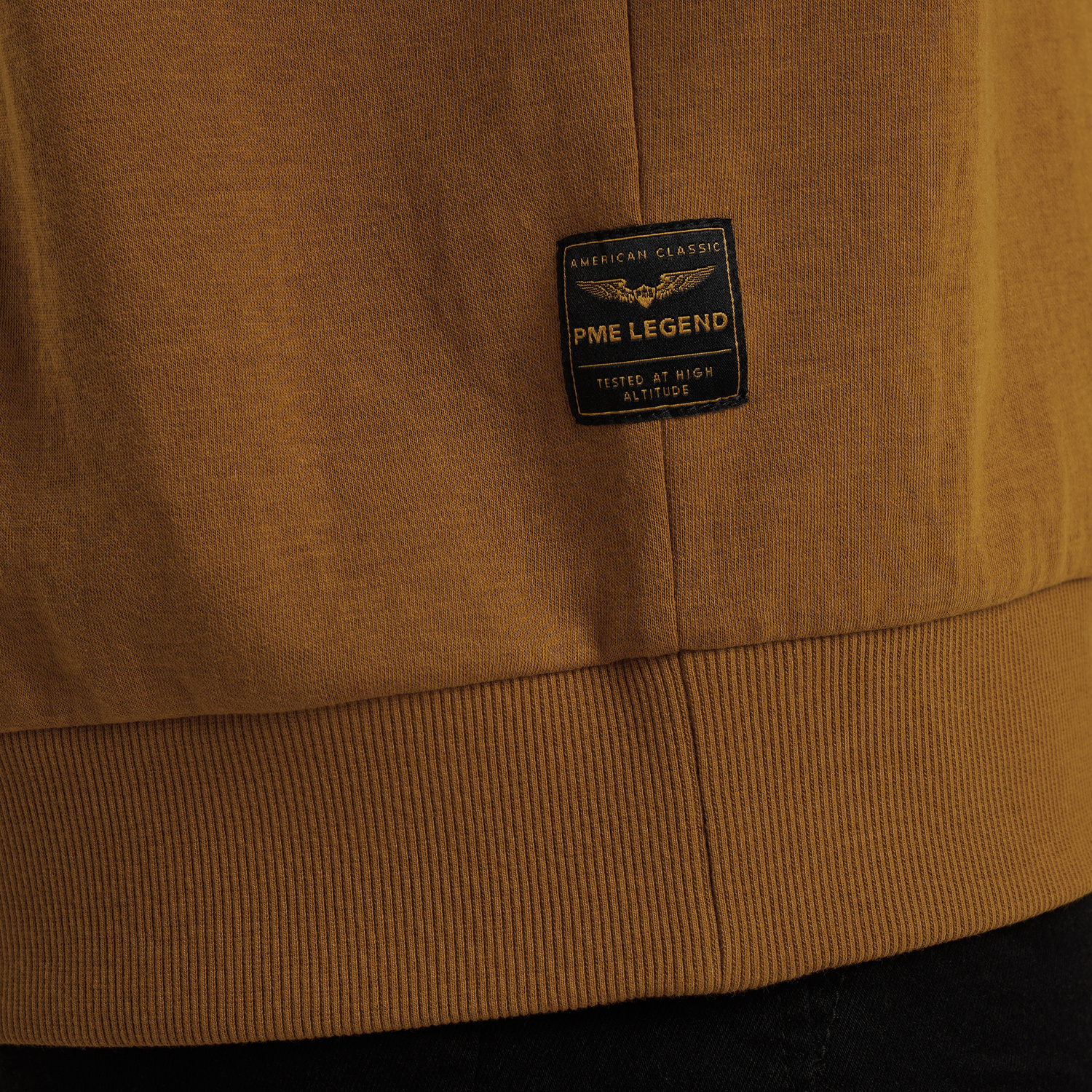PSW2506421-8187_model_5.jpg