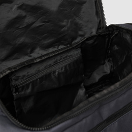 CIDUFFLEBAG-000_model_5.jpg