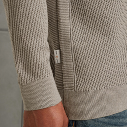 CKW2510340-9031_model_7.jpg
