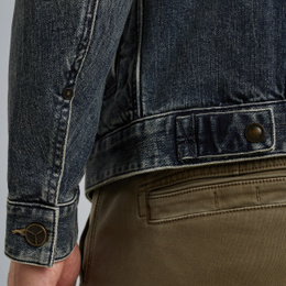PDJ2508715-DCV_model_7.jpg