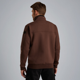 PSW2509437-8203_model_3.jpg