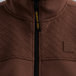 PSW2509437-8203_model_5.jpg
