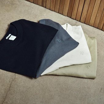 MODERNE TRUI IN ZES KLEUREN