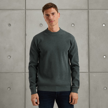Pullover with stand-up collar