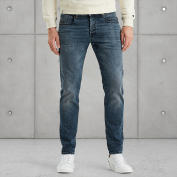 Shiftback tapered fit jeans