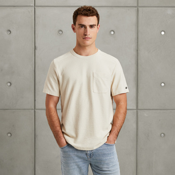 T-shirt with chest pocket