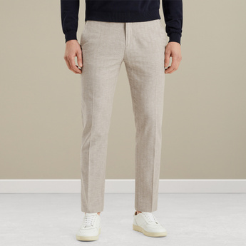 V11 relaxed slim fit chino 